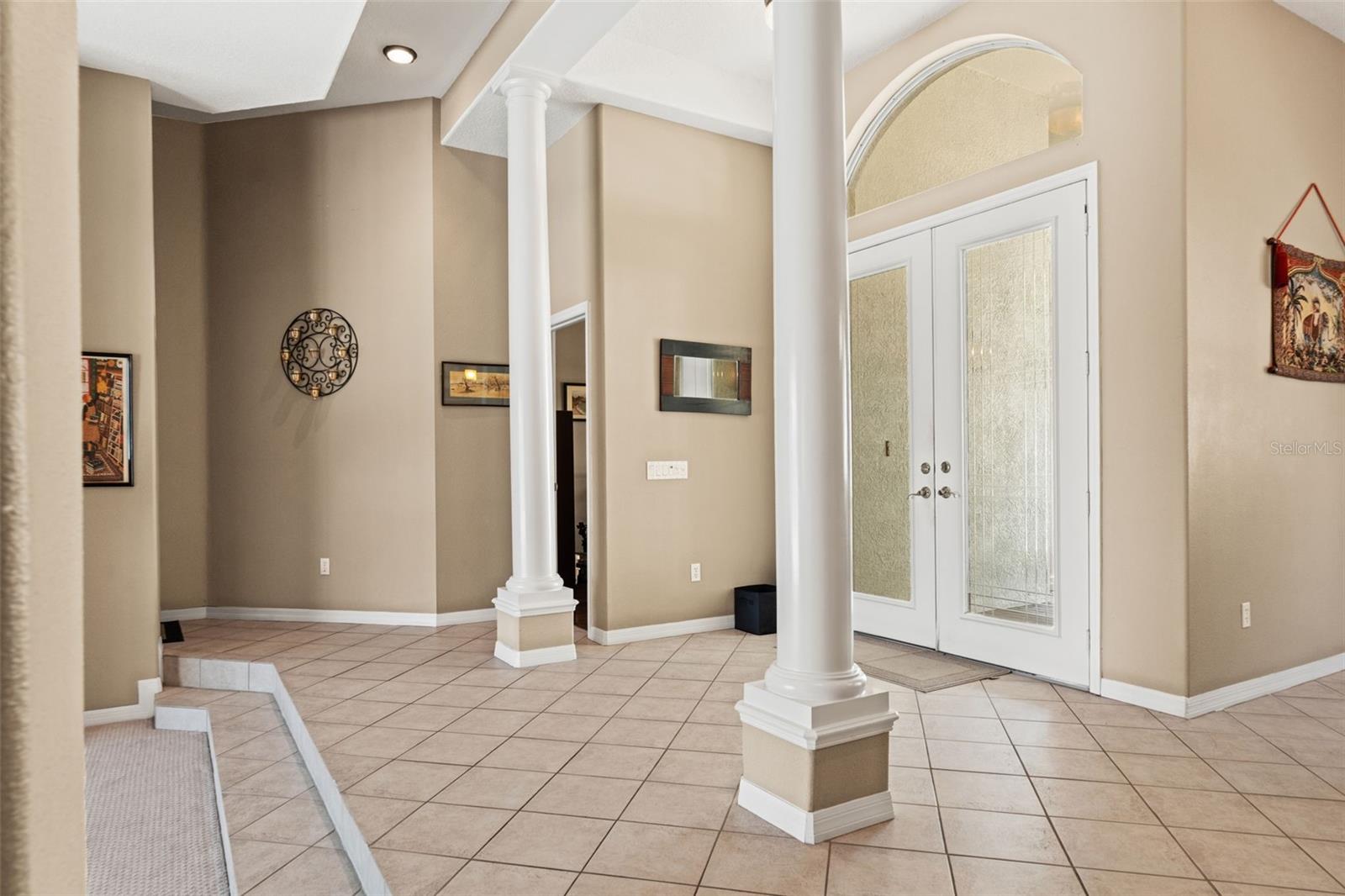 Image 18 of 73 For 17905 Arbor Greene Drive