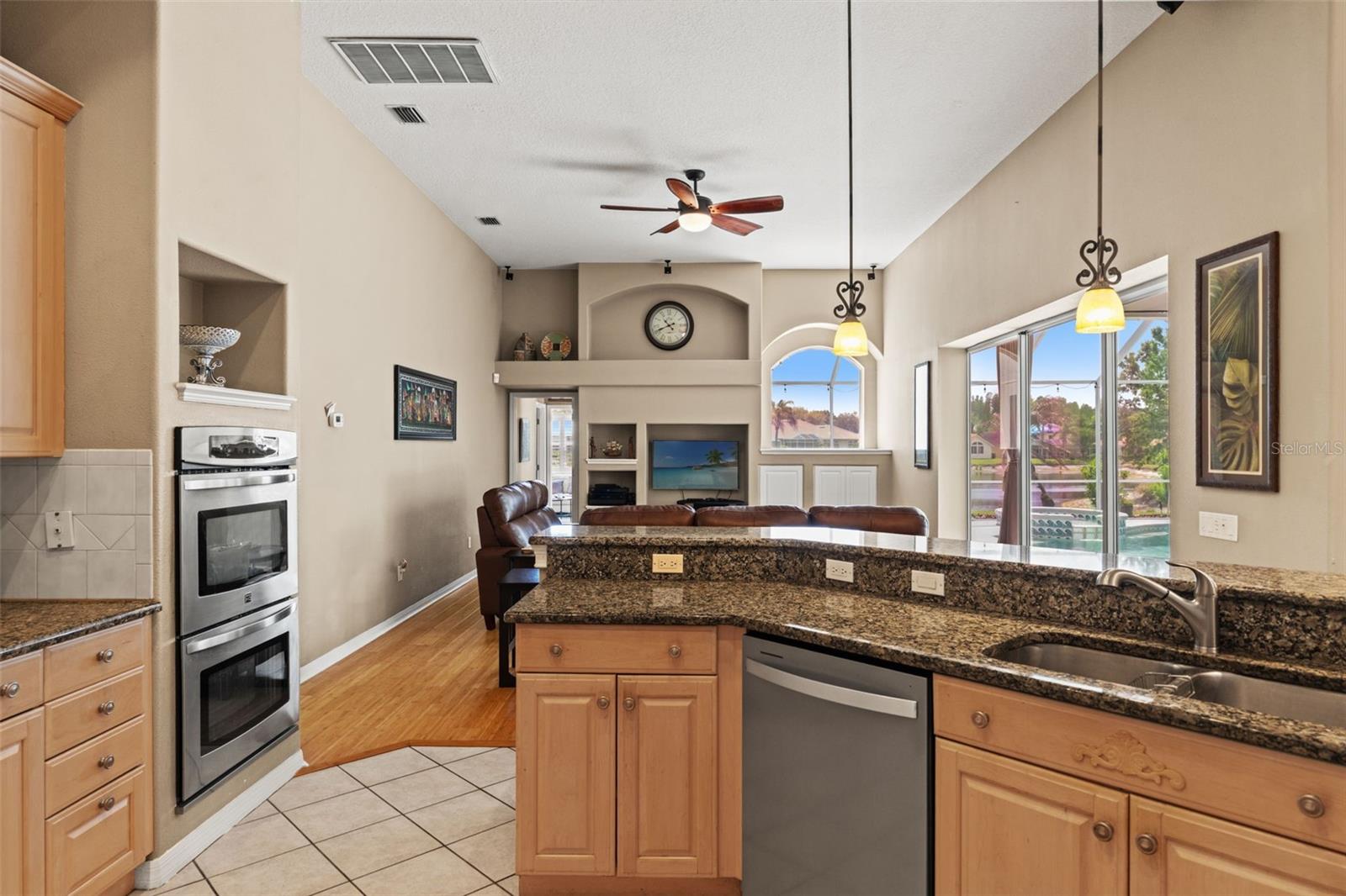 Image 37 of 73 For 17905 Arbor Greene Drive