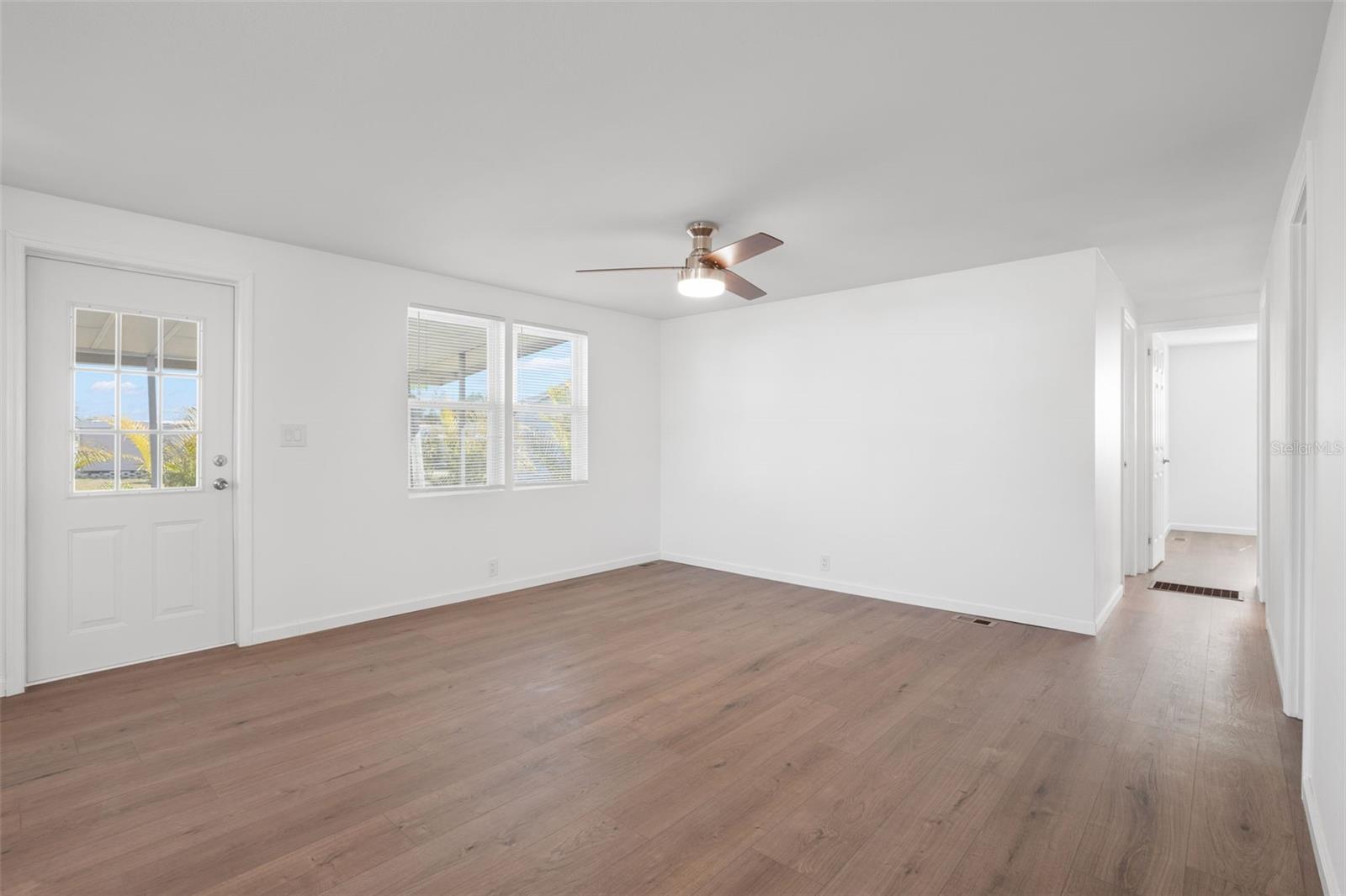 Image 9 of 27 For 7271 Mount Arlington Drive Ne 430