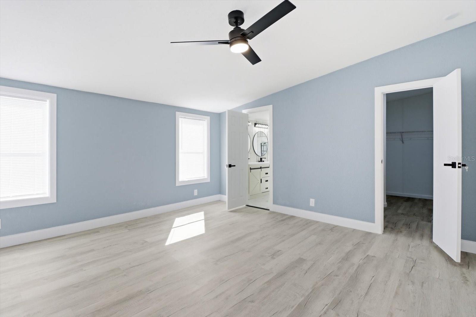 Image 16 of 39 For 6915 Arlington Place