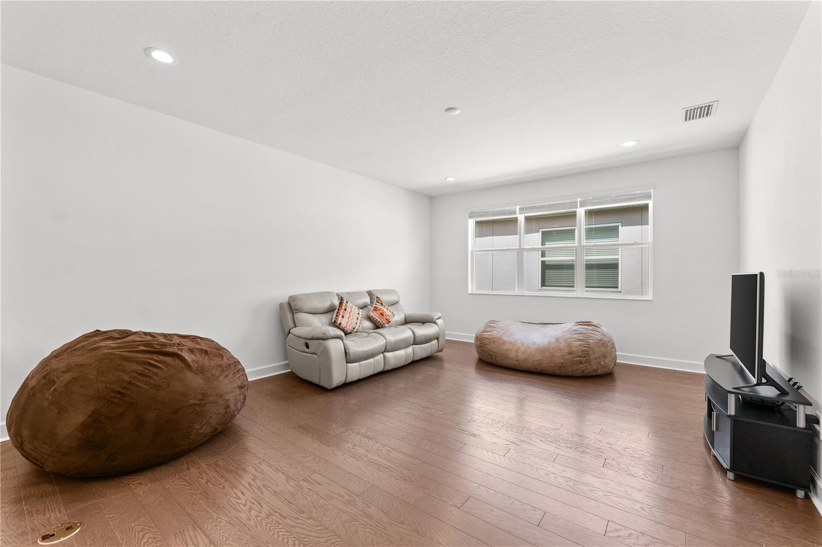 Image 30 of 73 For 32558 Tree Of Life Avenue