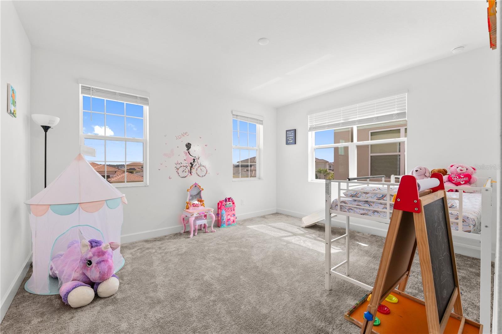 Image 35 of 73 For 32558 Tree Of Life Avenue