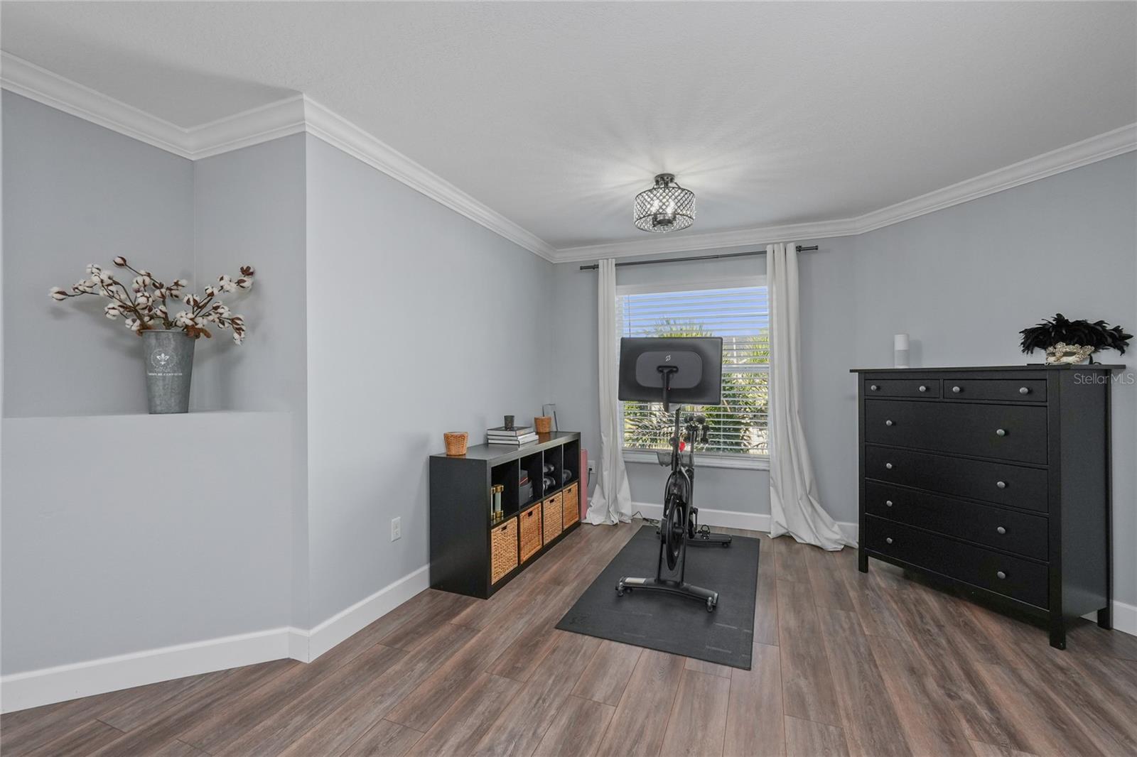 Listing photo id 26 for 16135 Lytham Drive