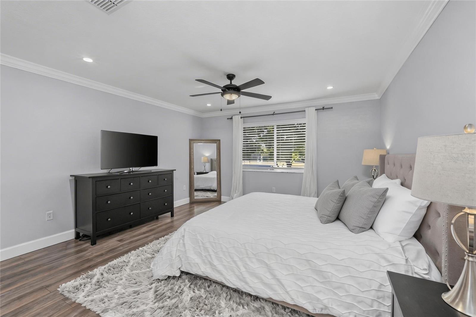 Listing photo id 31 for 16135 Lytham Drive