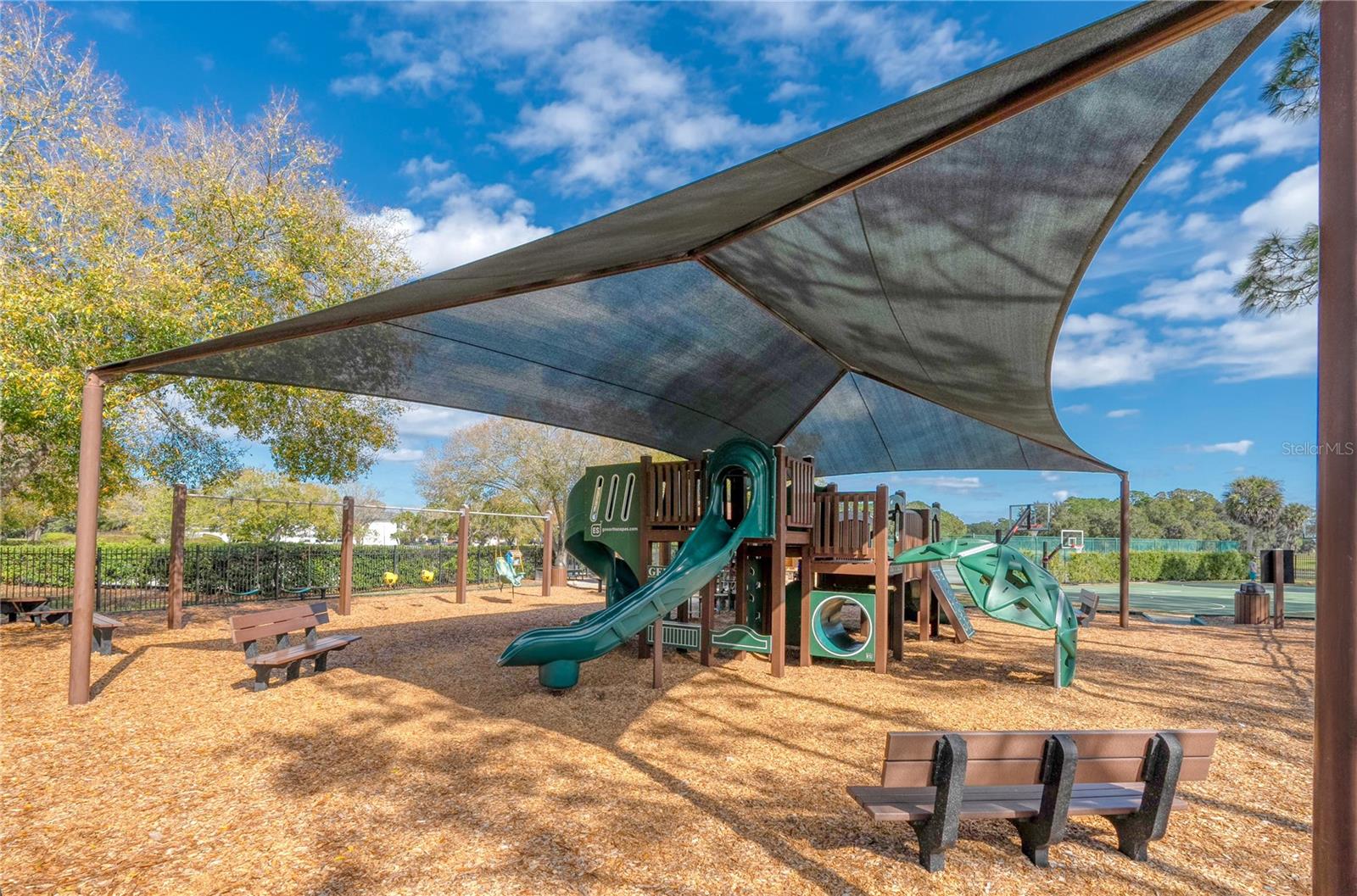 Listing photo id 46 for 16135 Lytham Drive