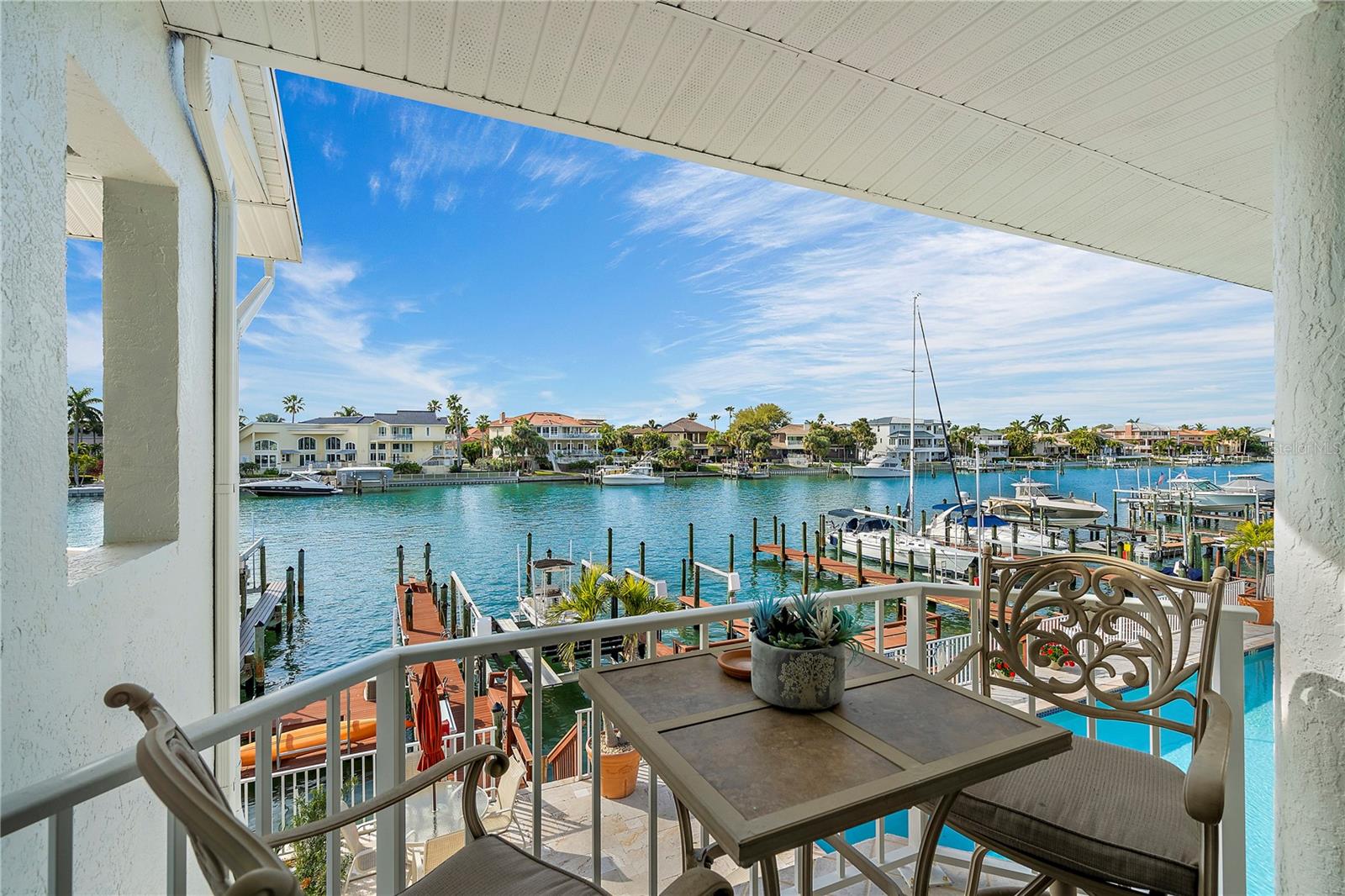 Image 31 of 58 For 830 Pinellas Bayway S