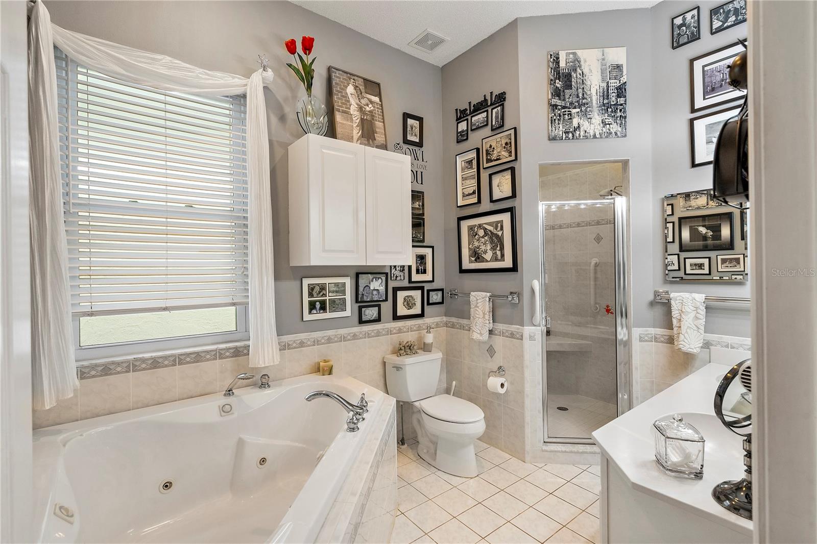 Image 39 of 58 For 830 Pinellas Bayway S