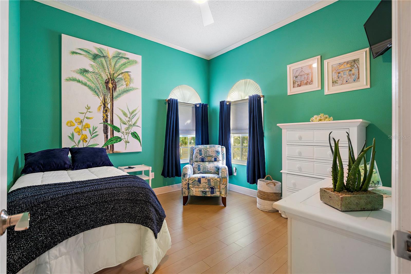 Image 42 of 58 For 830 Pinellas Bayway S