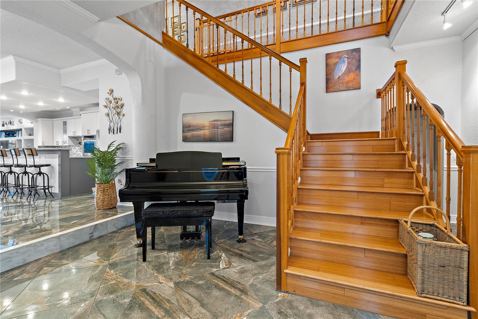 Image 5 of 58 For 830 Pinellas Bayway S