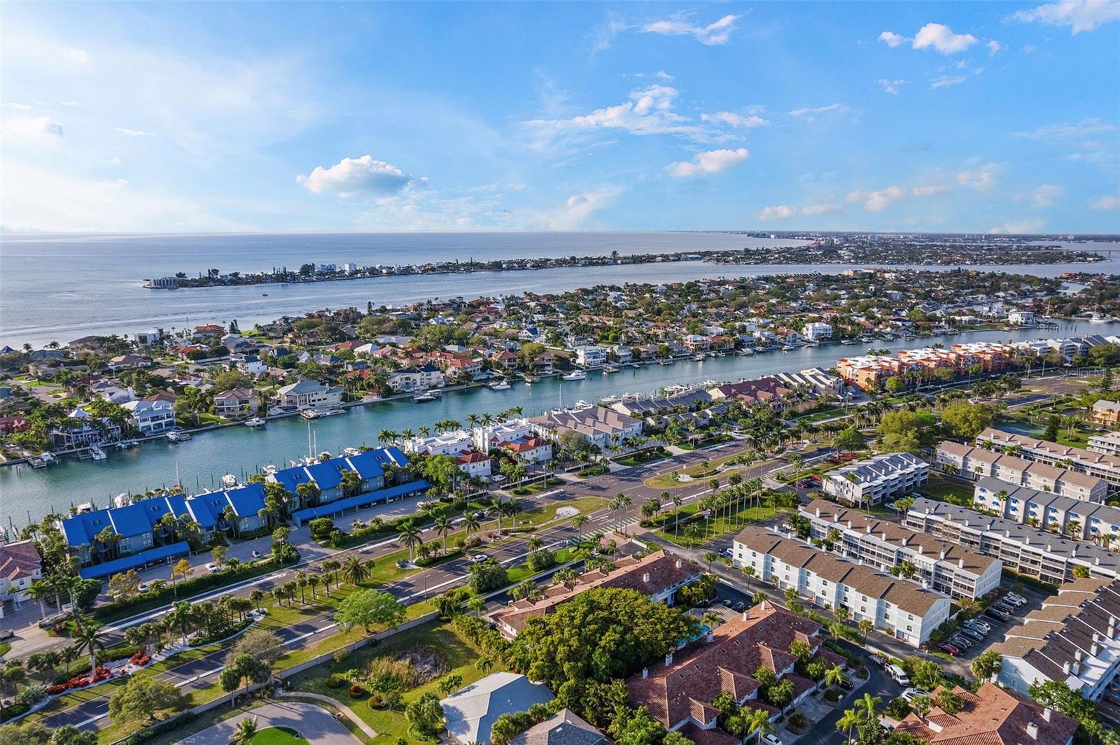 Image 51 of 58 For 830 Pinellas Bayway S