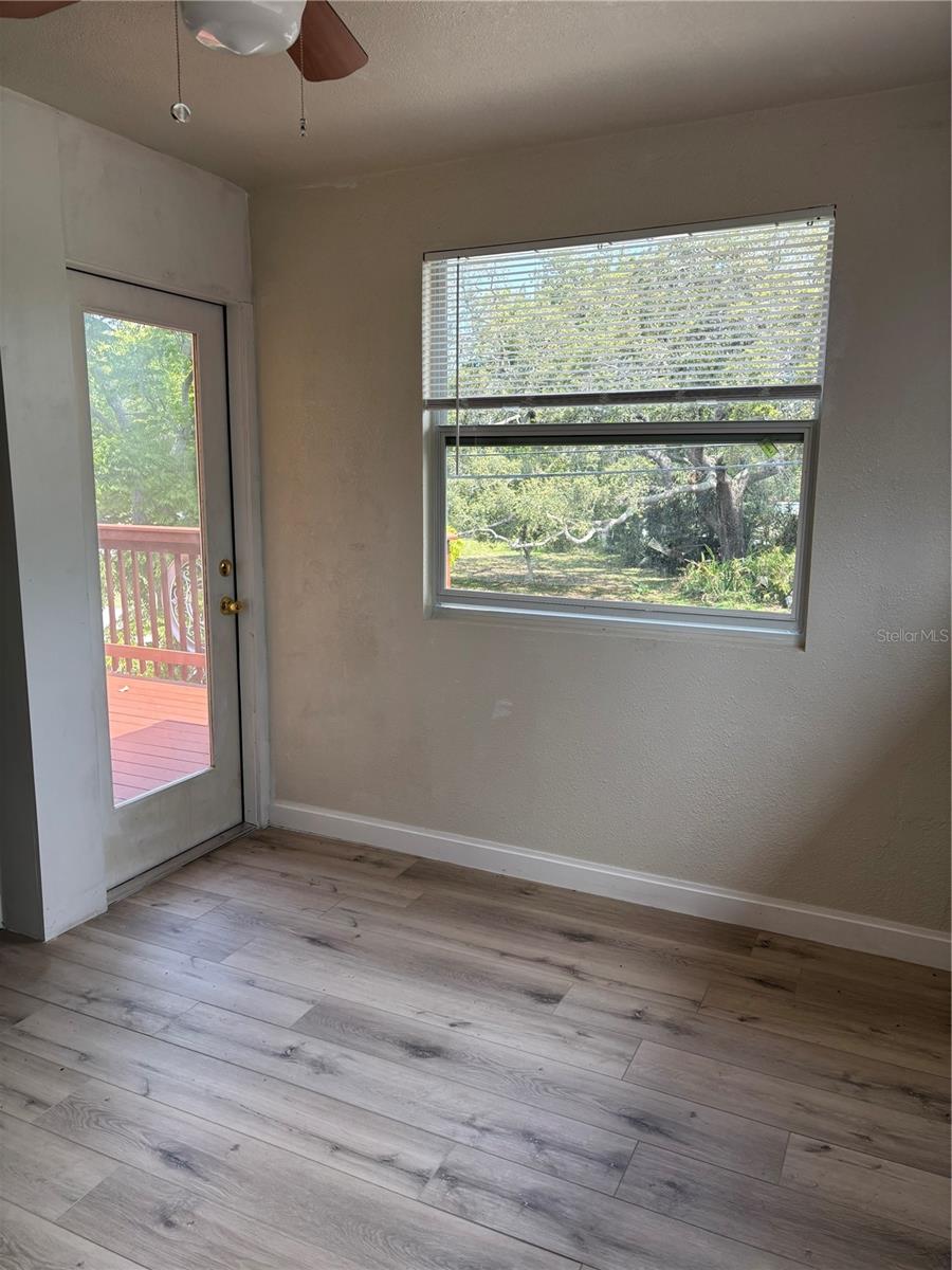 Image 4 of 16 For 1217 Carolyn Lane B