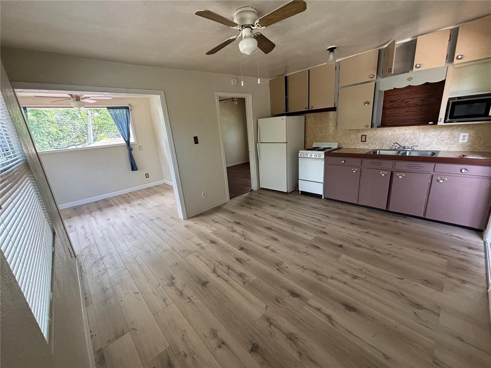 Image 5 of 16 For 1217 Carolyn Lane B