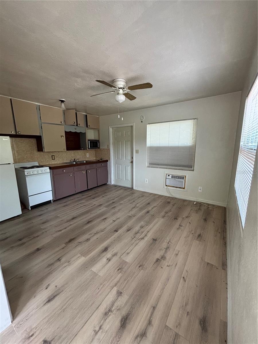 Image 6 of 16 For 1217 Carolyn Lane B