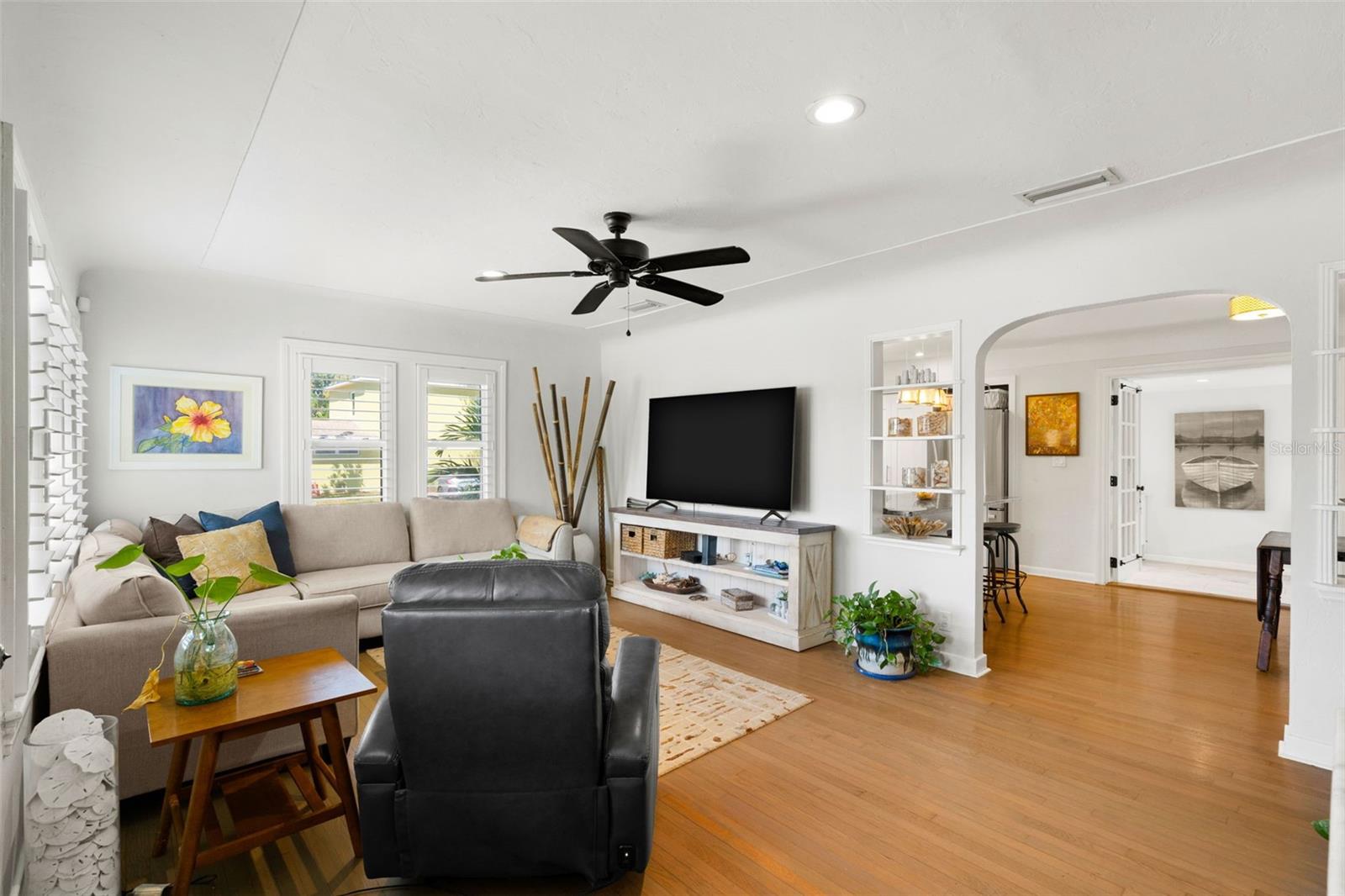 Image 7 of 15 For 4073 9th Avenue N