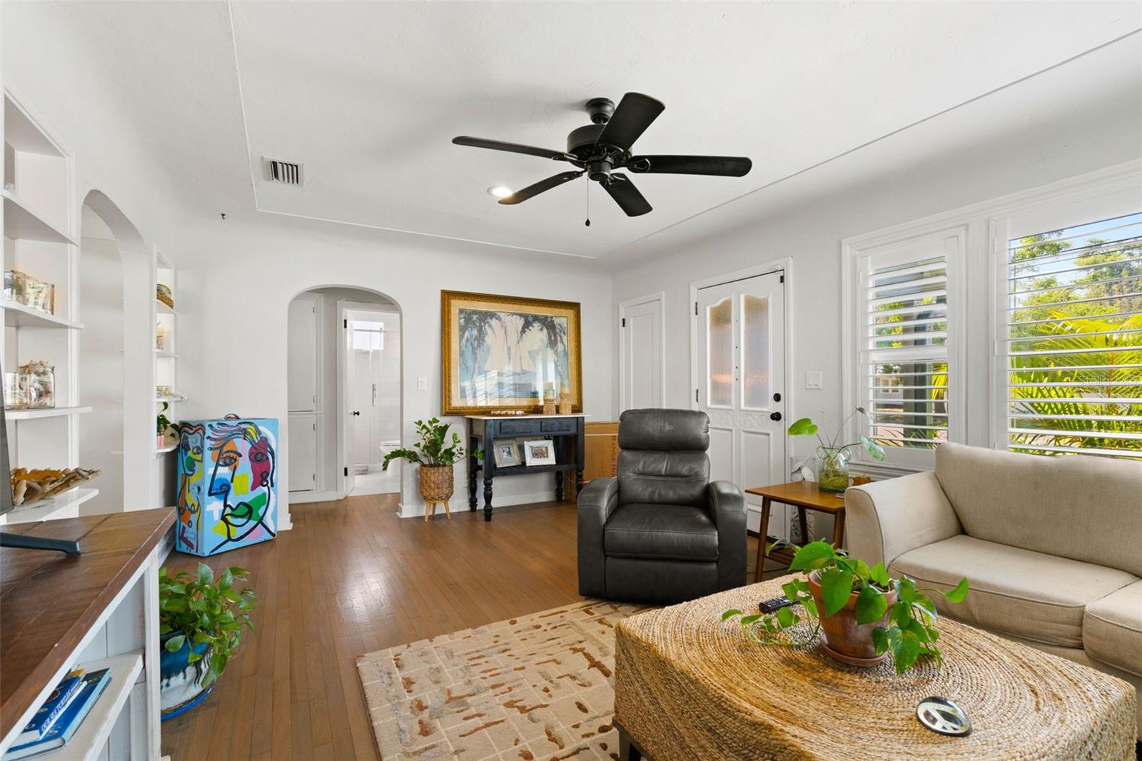 Image 8 of 15 For 4073 9th Avenue N