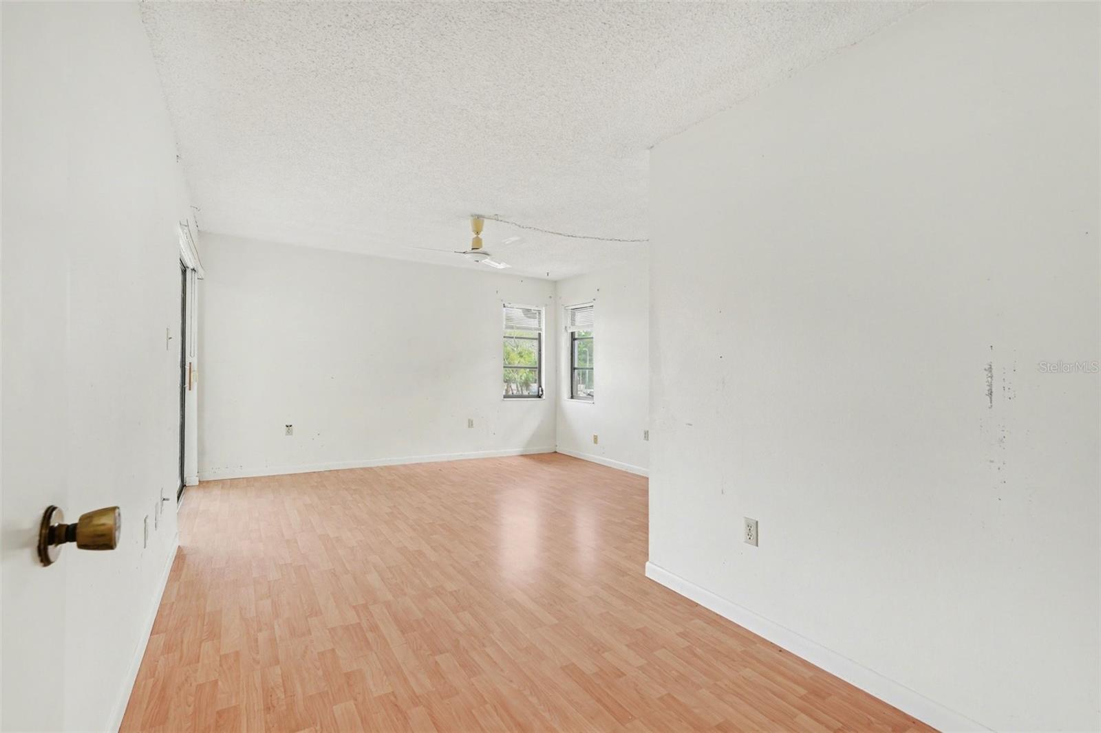 Image 10 of 29 For 2650 Countryside Boulevard E 204