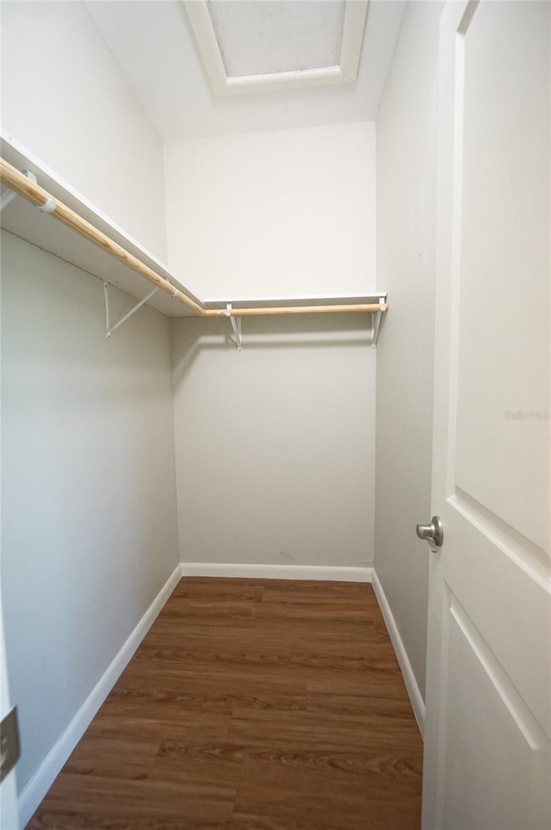 Image 9 of 11 For 1901 Bristol Avenue A