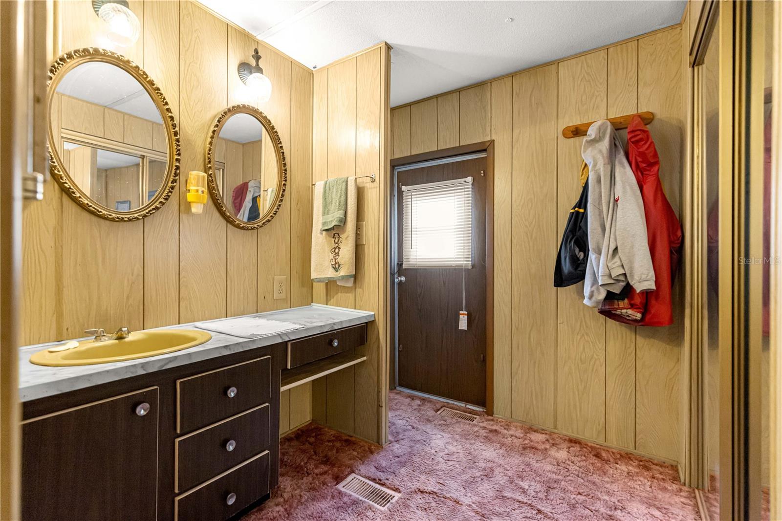 Image 19 of 29 For 4121 33rd Place