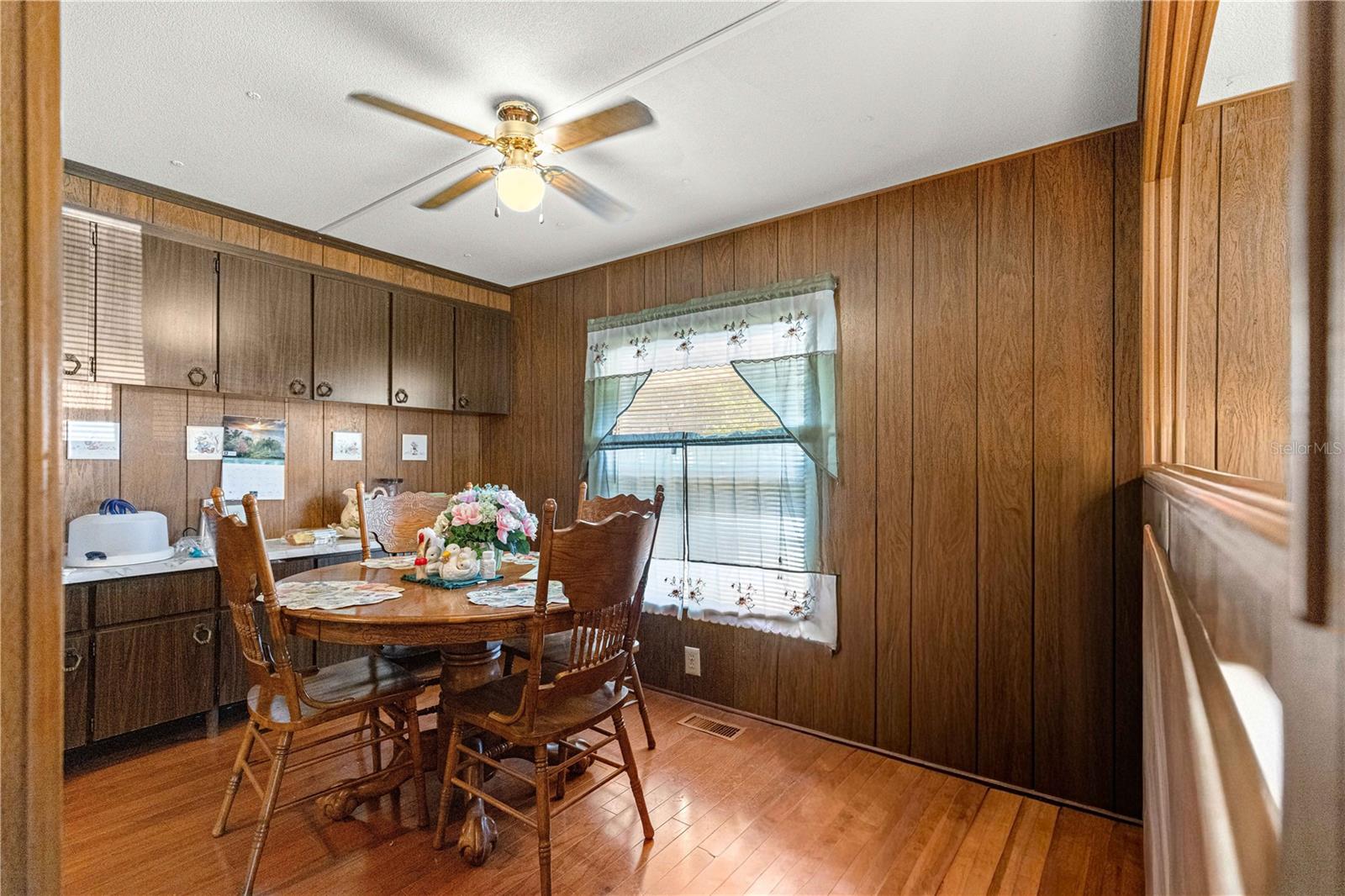 Image 7 of 29 For 4121 33rd Place