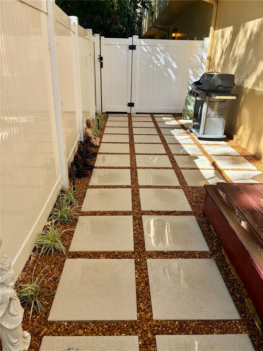 Image 31 of 35 For 3316 Las Campos Place