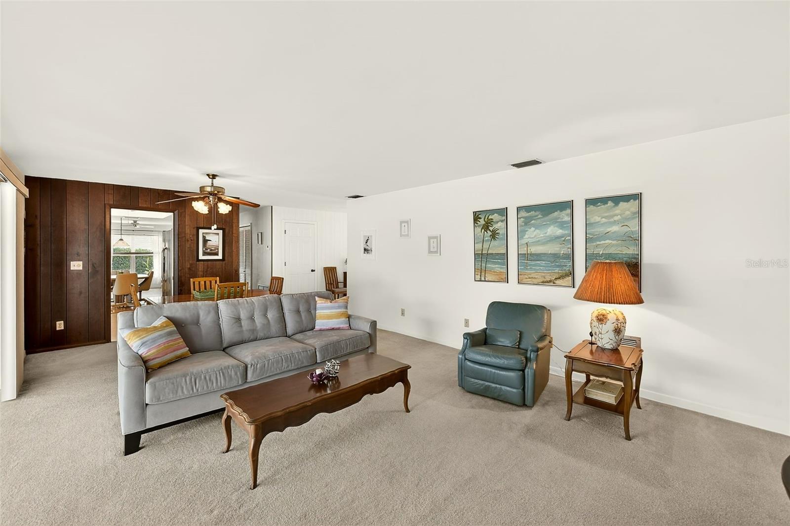 Image 14 of 51 For 14901 Sovereign Drive