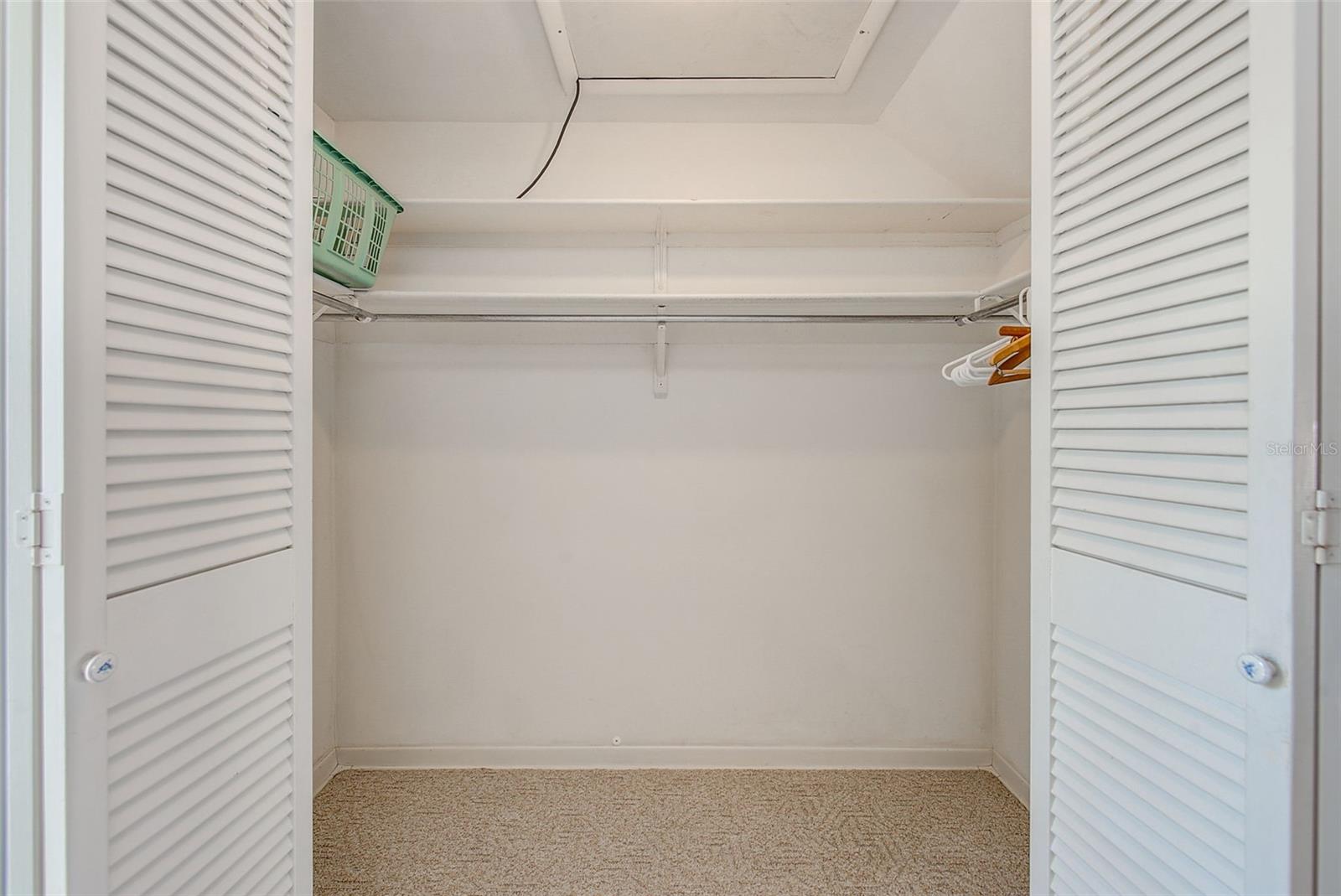 Image 27 of 51 For 14901 Sovereign Drive