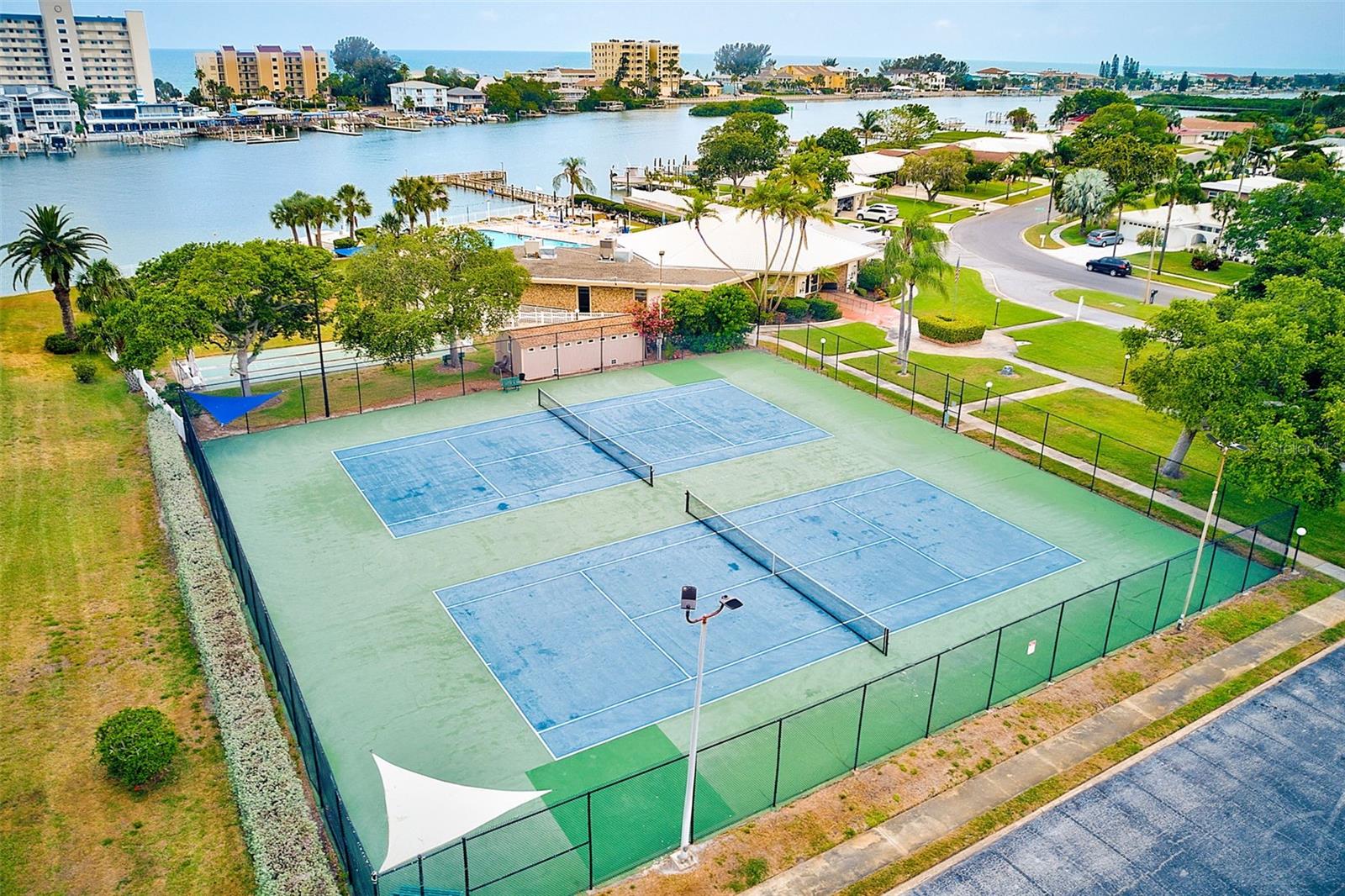 Image 51 of 51 For 14901 Sovereign Drive