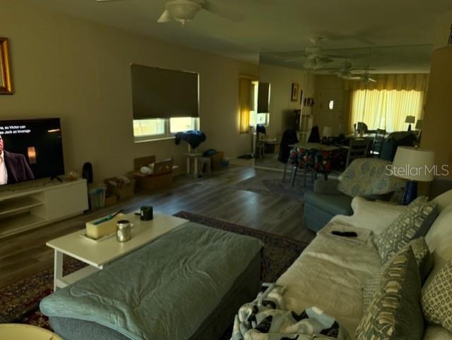 Image 11 of 45 For 2380 World Parkway Boulevard 42