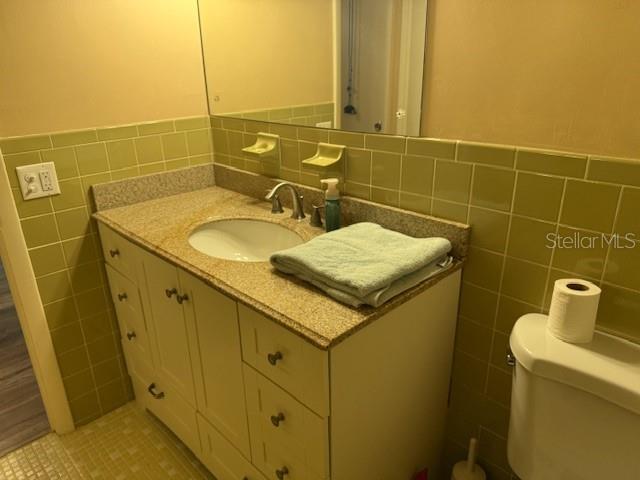 Image 9 of 45 For 2380 World Parkway Boulevard 42