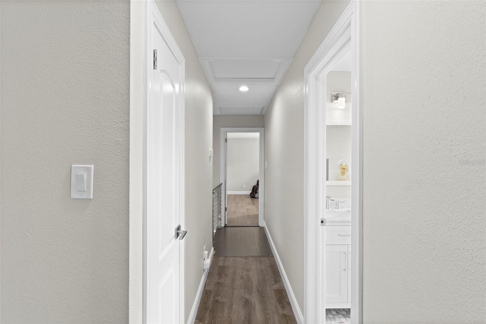 Listing photo id 15 for 10525 Homestead Drive