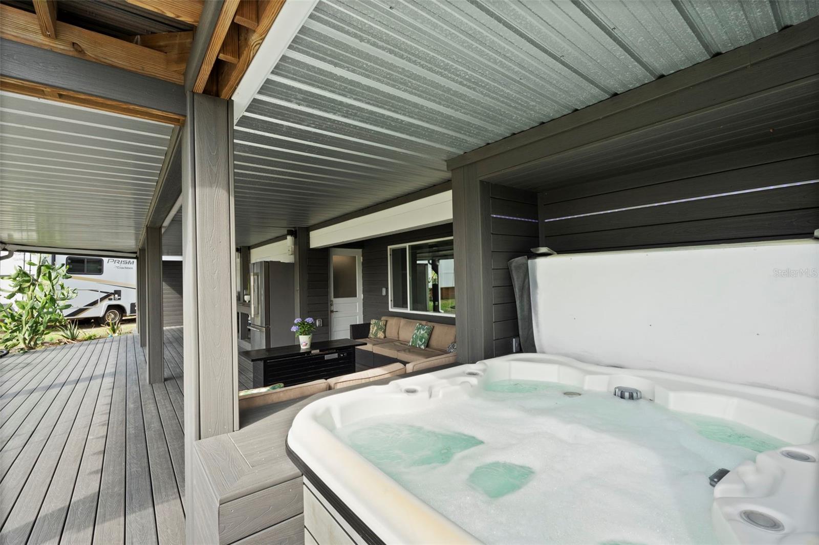 Listing photo id 35 for 10525 Homestead Drive