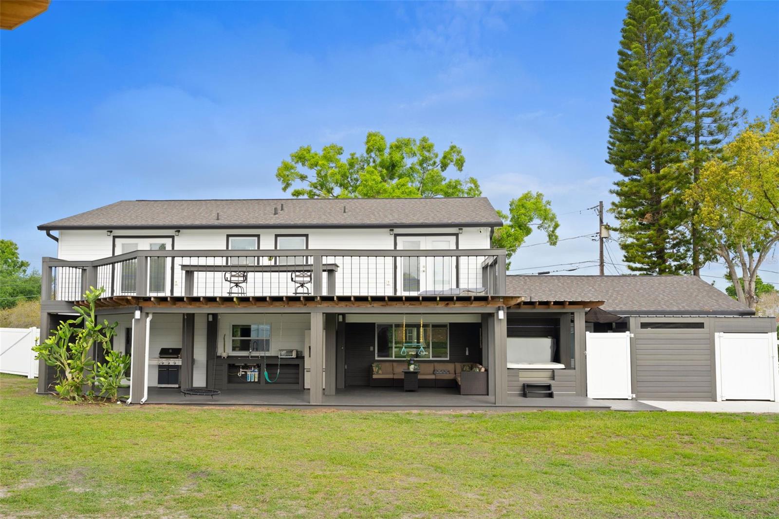 Listing photo id 46 for 10525 Homestead Drive