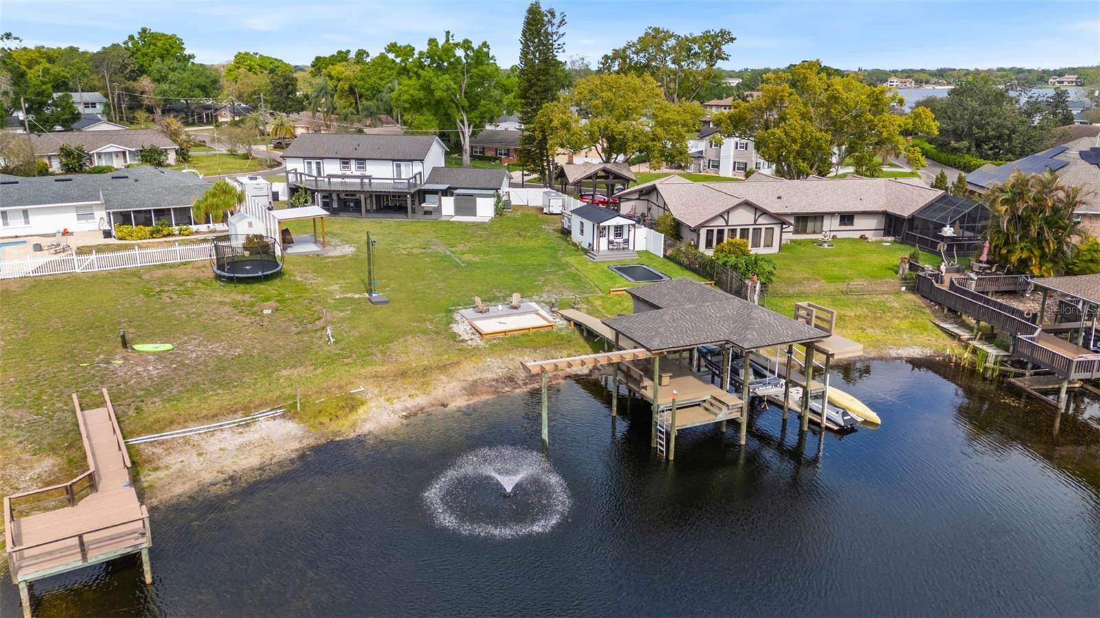 Listing photo id 58 for 10525 Homestead Drive