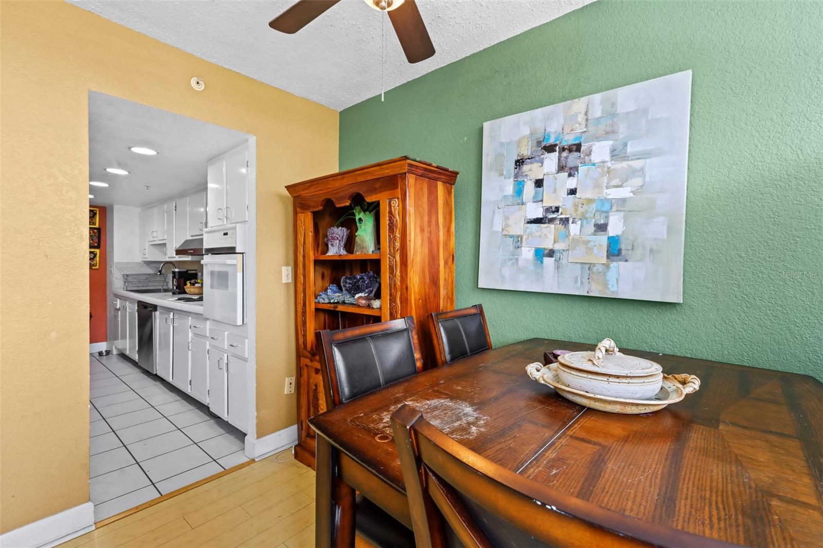 Image 7 of 26 For 470 3rd Street S 413