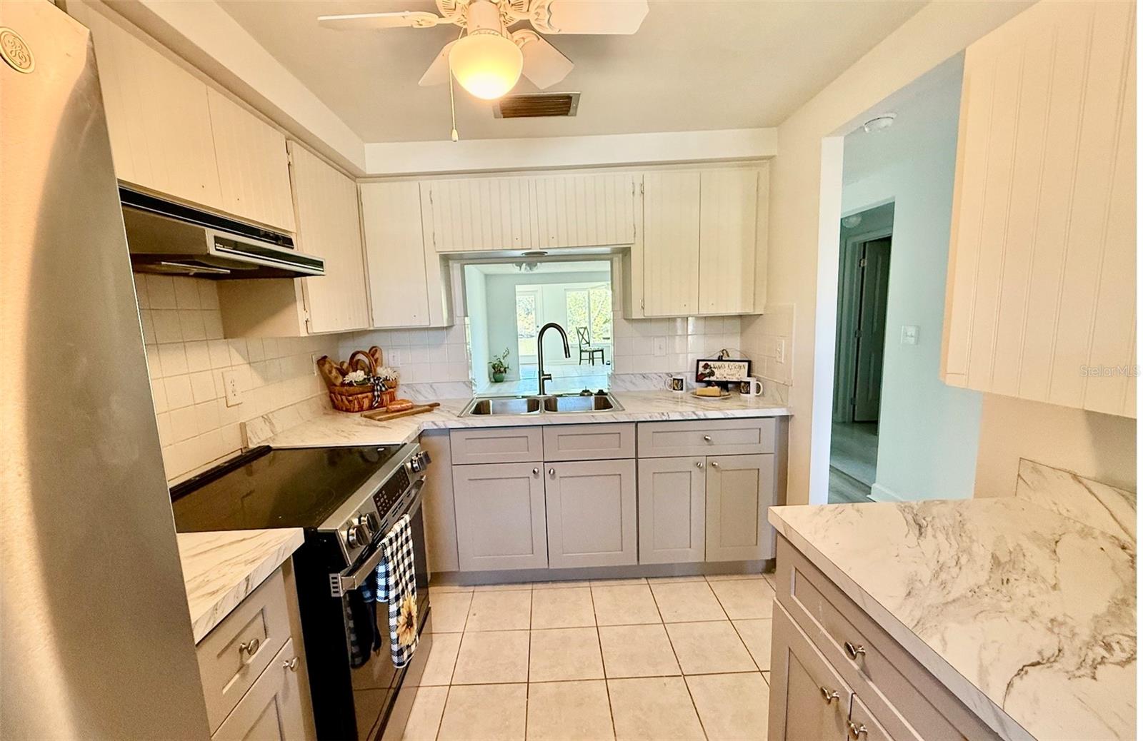 Image 2 of 12 For 4124 Hampton Drive