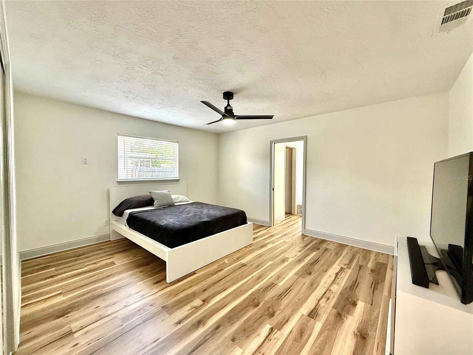 Image 14 of 24 For 7310 11th Avenue N