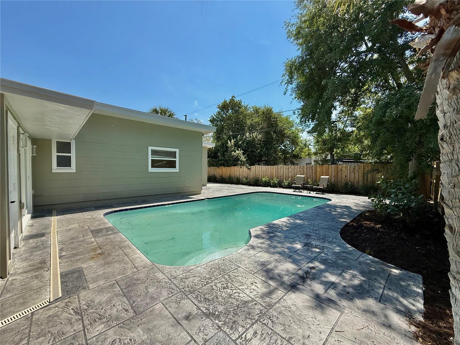 Image 18 of 24 For 7310 11th Avenue N