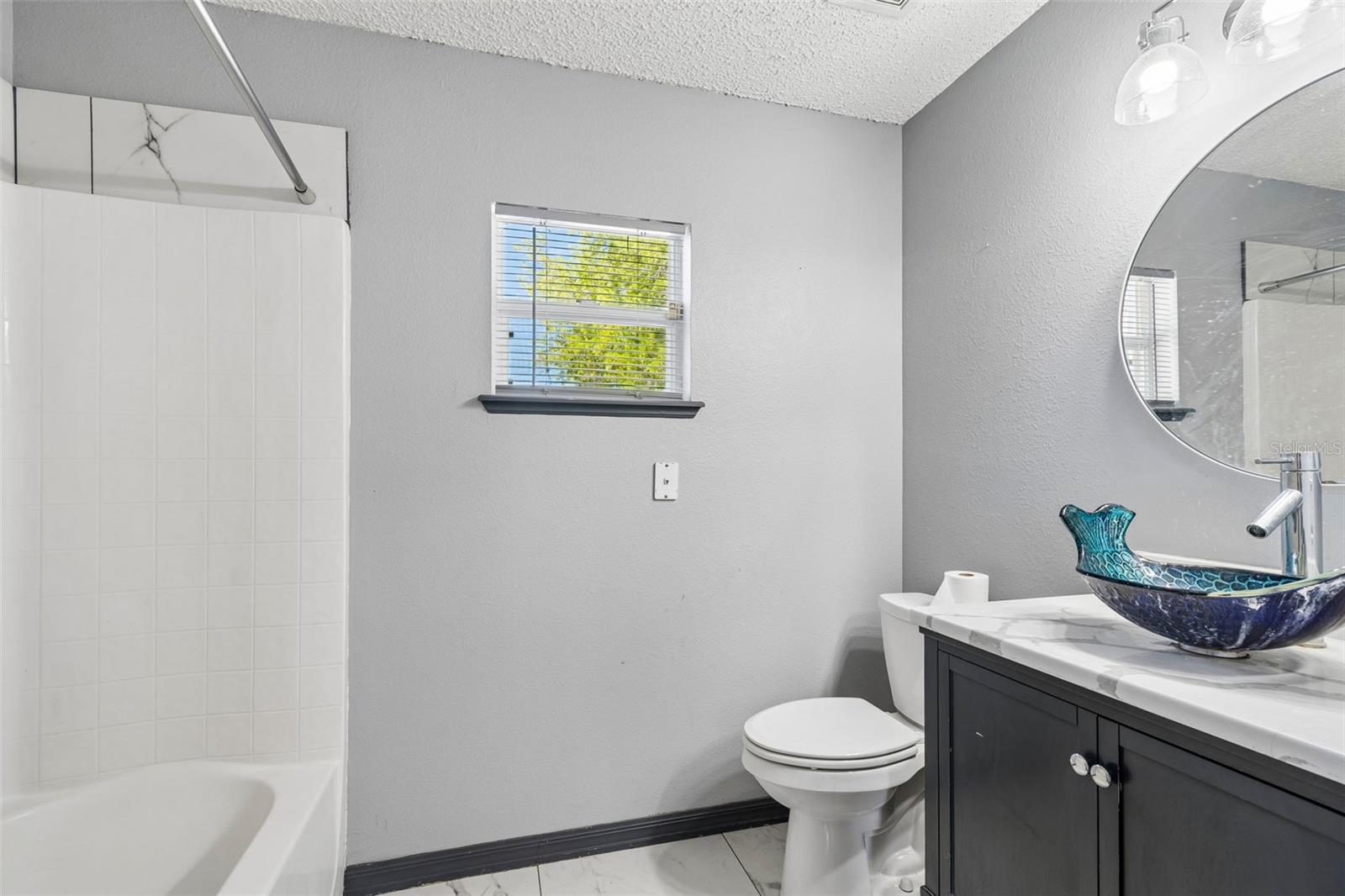 Listing photo id 30 for 11067 Monarch Street