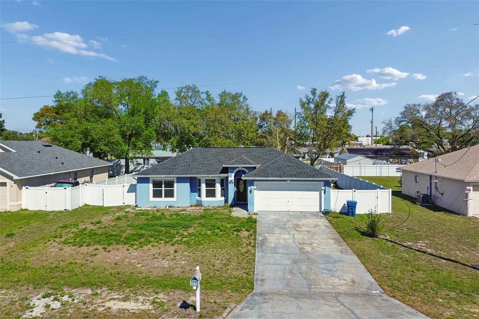 Listing photo id 45 for 11067 Monarch Street