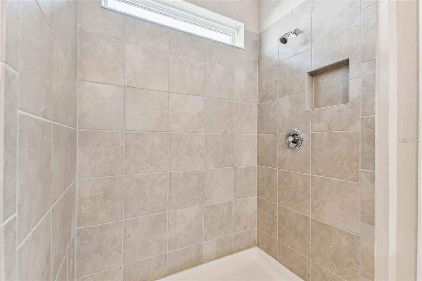 Image 10 of 38 For 9889 Hickory Pines Avenue