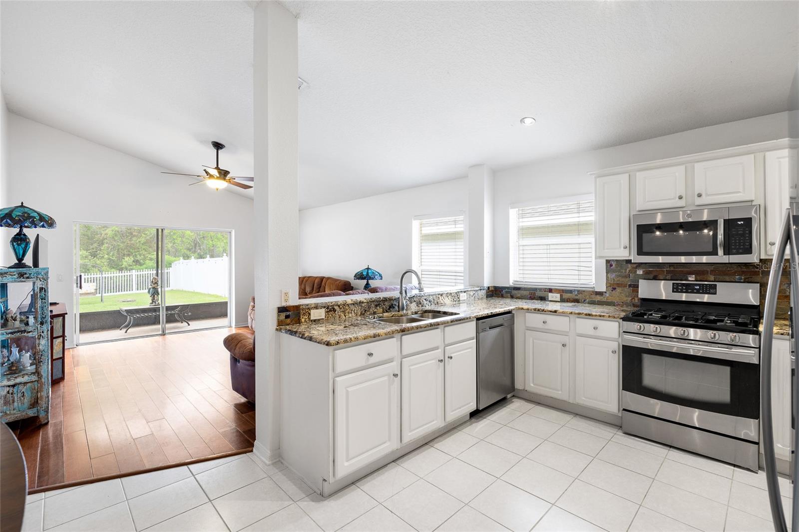 Image 10 of 61 For 16926 Hawkridge Road