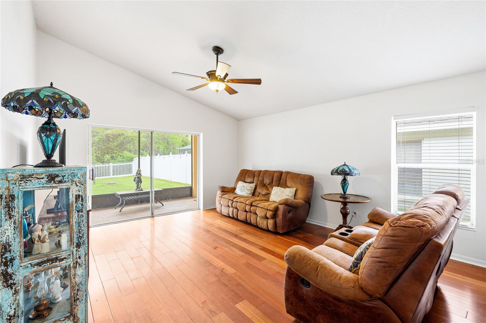 Image 13 of 61 For 16926 Hawkridge Road