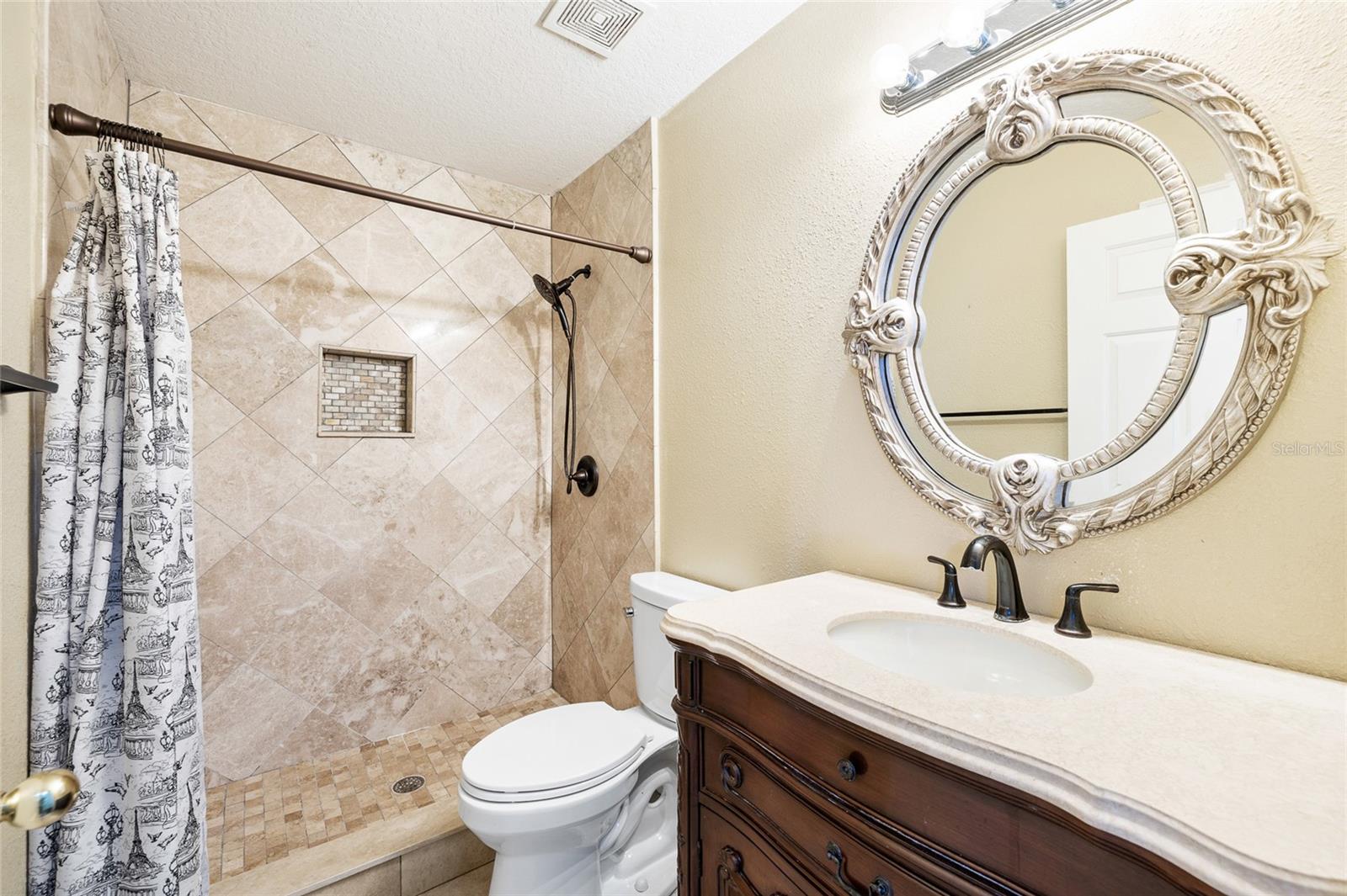 Image 24 of 61 For 16926 Hawkridge Road