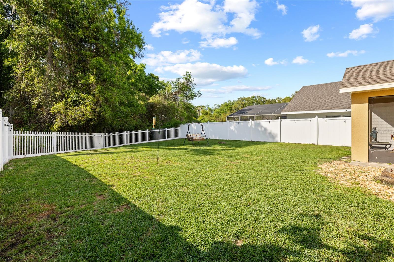 Image 33 of 61 For 16926 Hawkridge Road