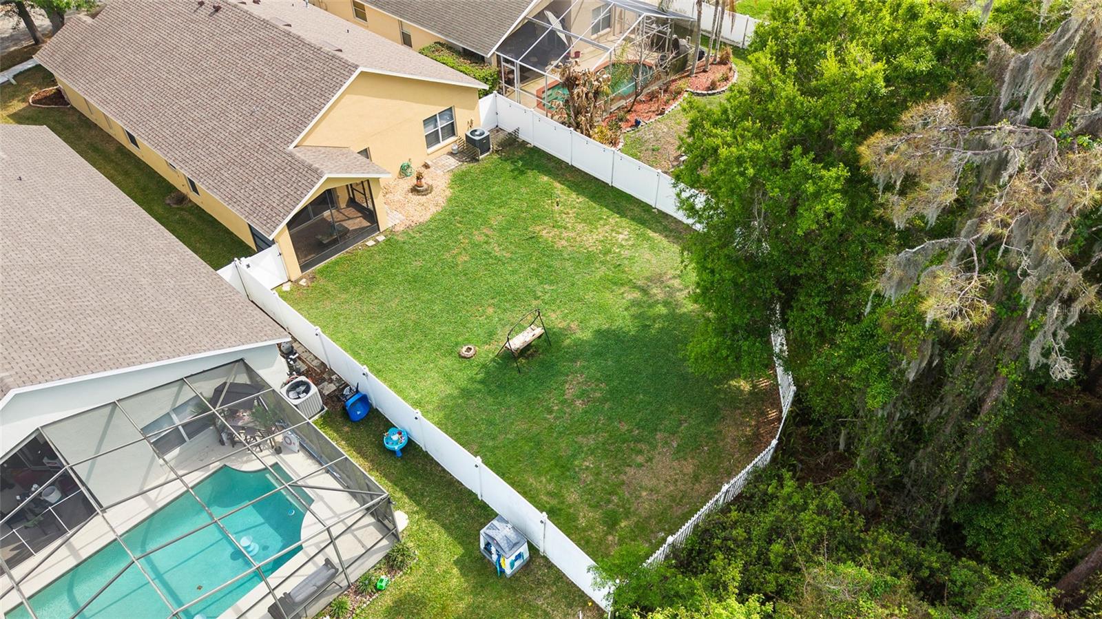 Image 36 of 61 For 16926 Hawkridge Road