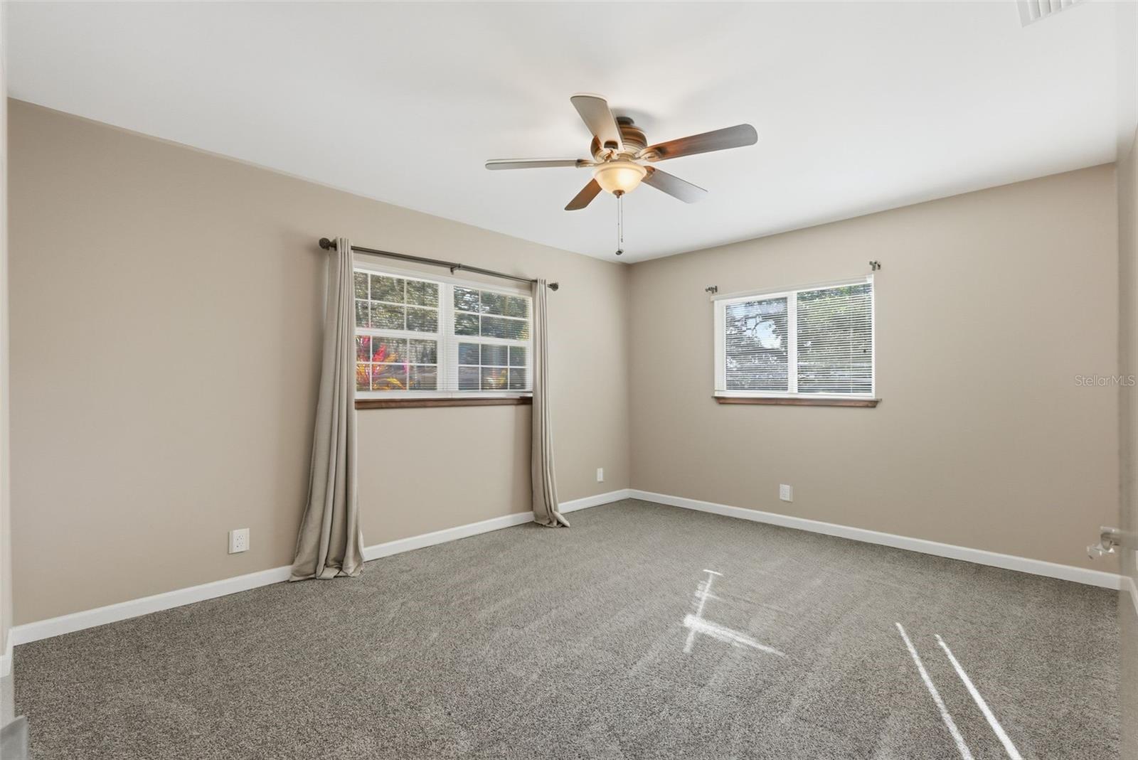 Image 10 of 46 For 5080 Oaklawn Lane
