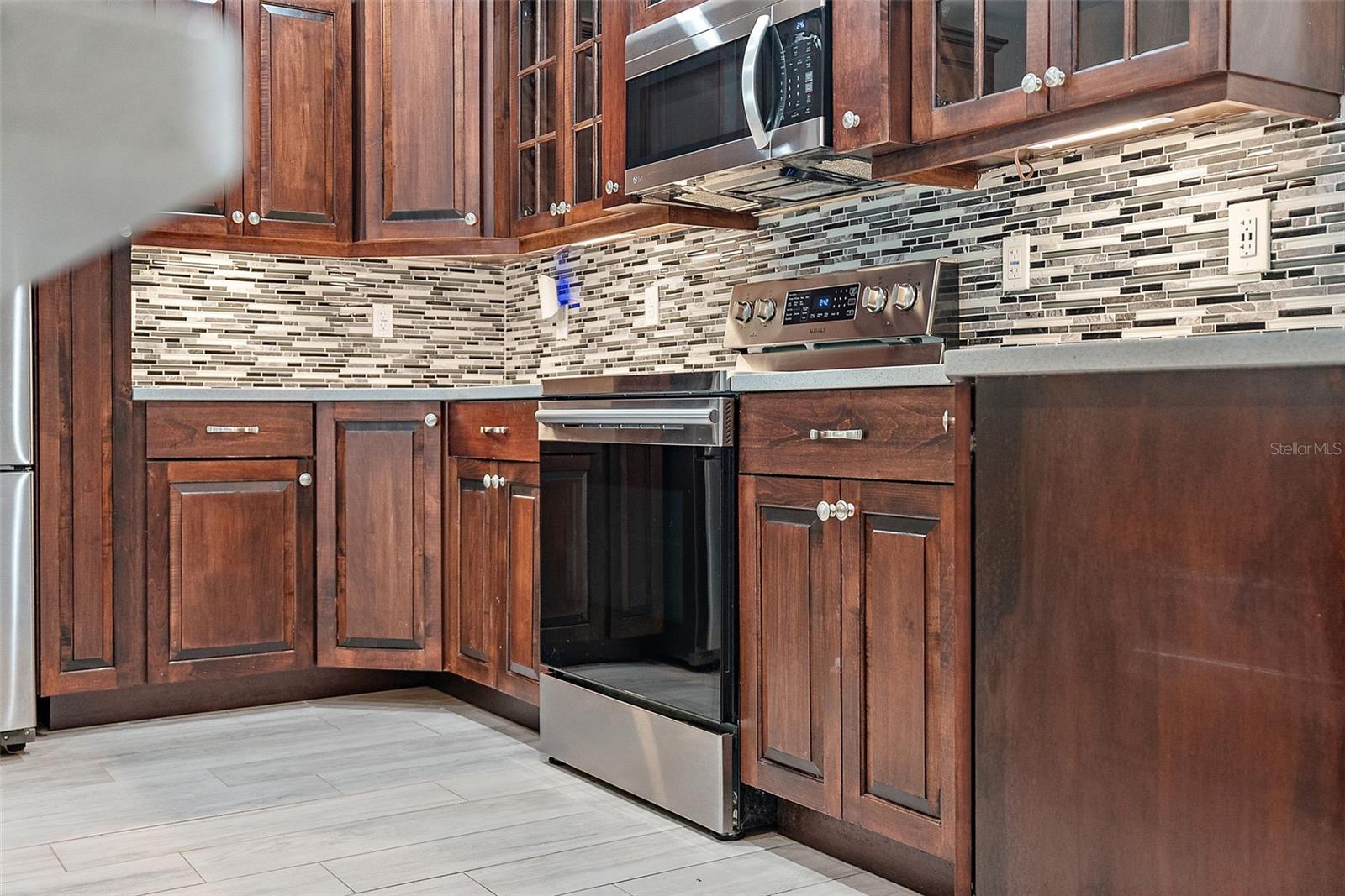 Image 9 of 46 For 5080 Oaklawn Lane