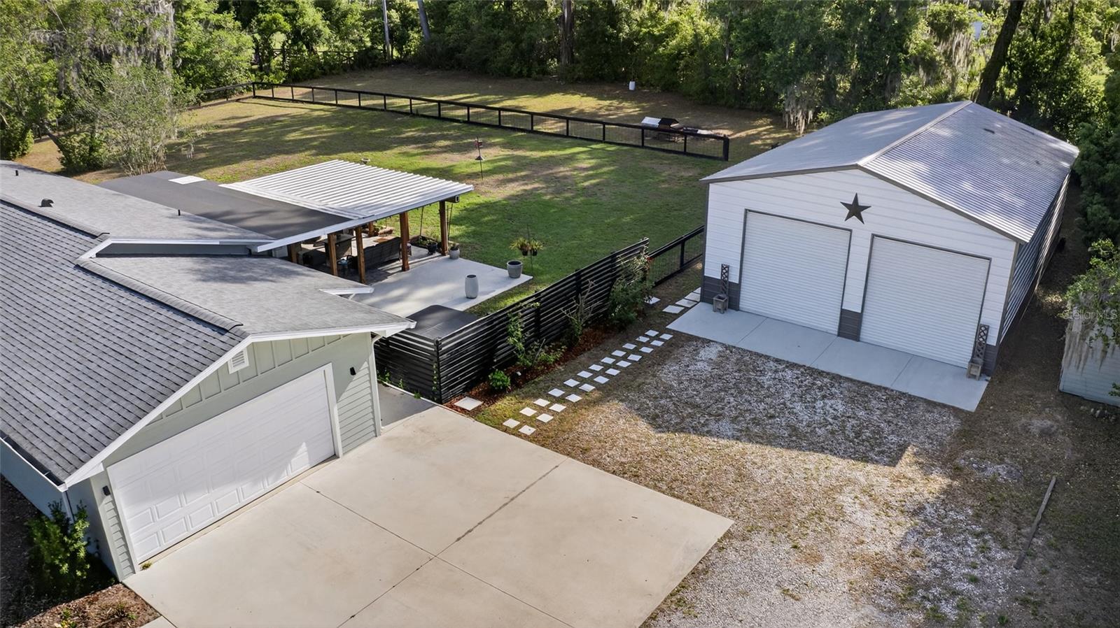 Image 4 of 55 For 2932 Chitty Road