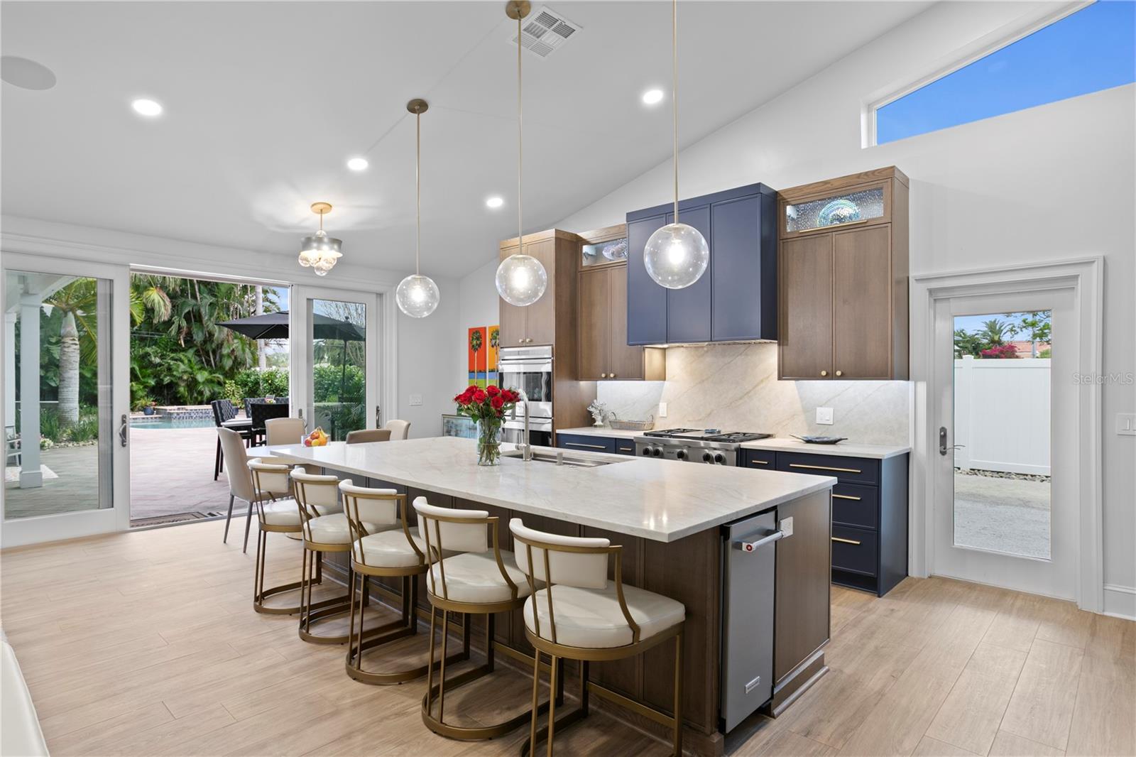 Image 16 of 47 For 111 Estado Way Ne