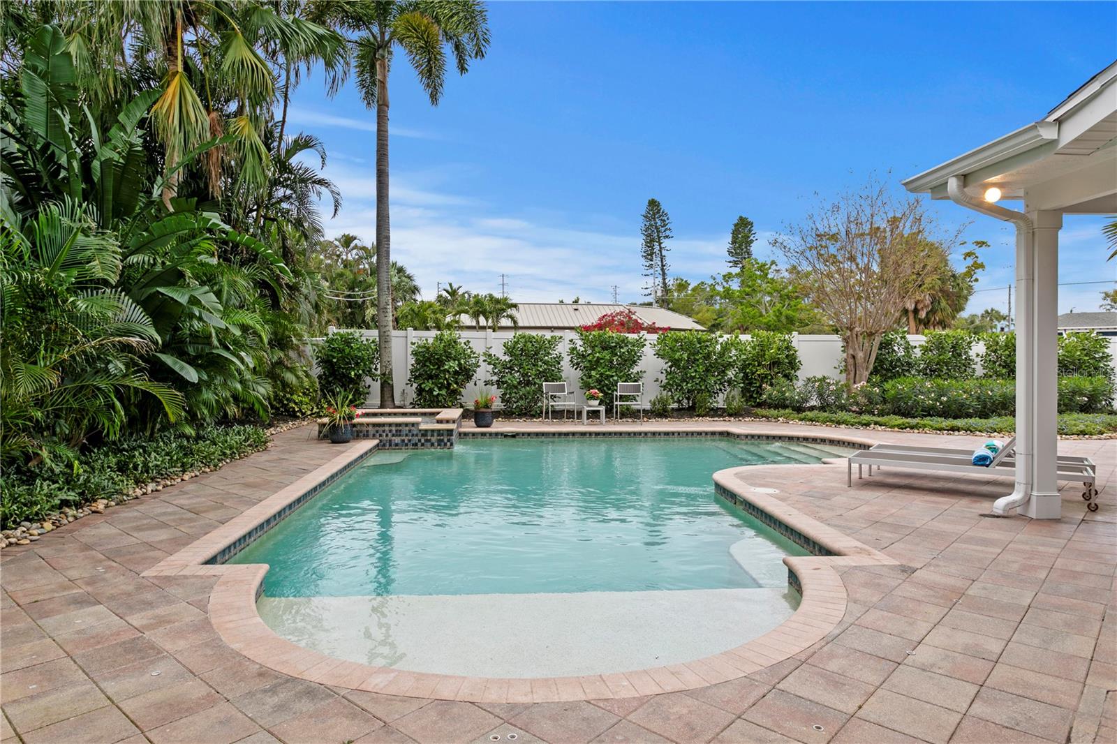 Image 20 of 47 For 111 Estado Way Ne